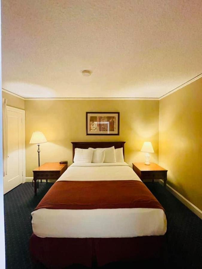 Senate Suites Extended Stay Hotel Topeka Eksteriør bilde