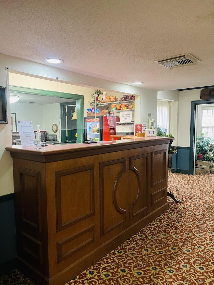 Senate Suites Extended Stay Hotel Topeka Eksteriør bilde