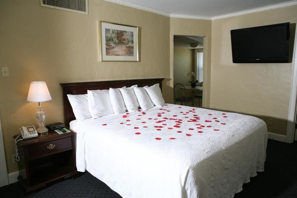 Senate Suites Extended Stay Hotel Topeka Eksteriør bilde